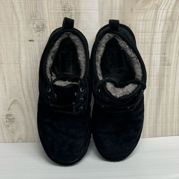 UGG Neumel Classic Fur Lined Suede Lace-Up Chukka Black Boots Size W8.5 M7 - Picture 6 of 8